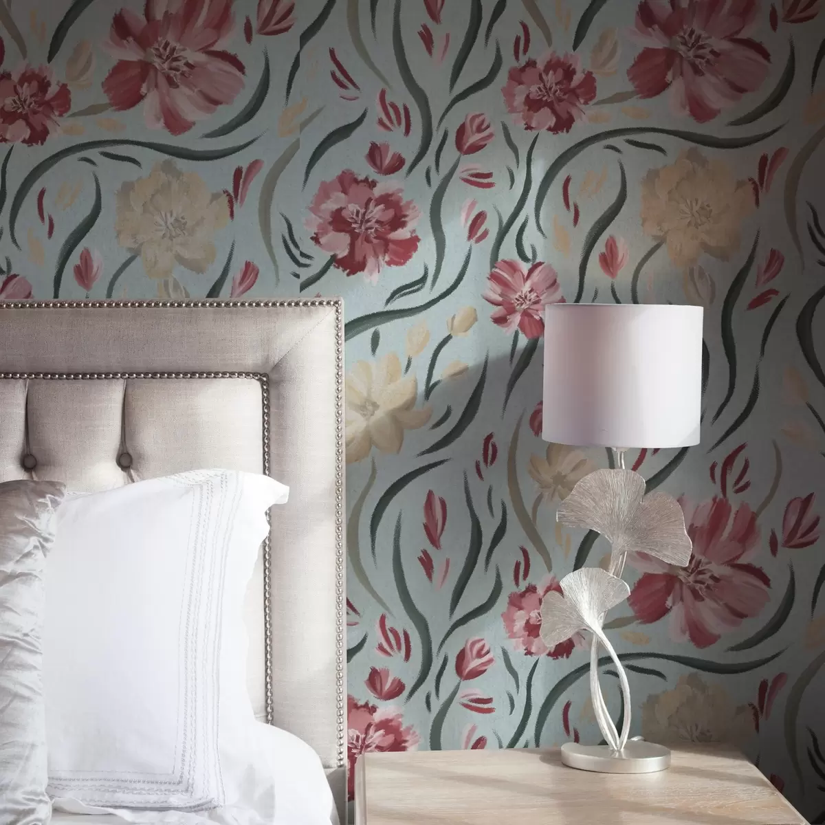 Тапети Акварелни цветя на син фон, червен и бежов модел a00216