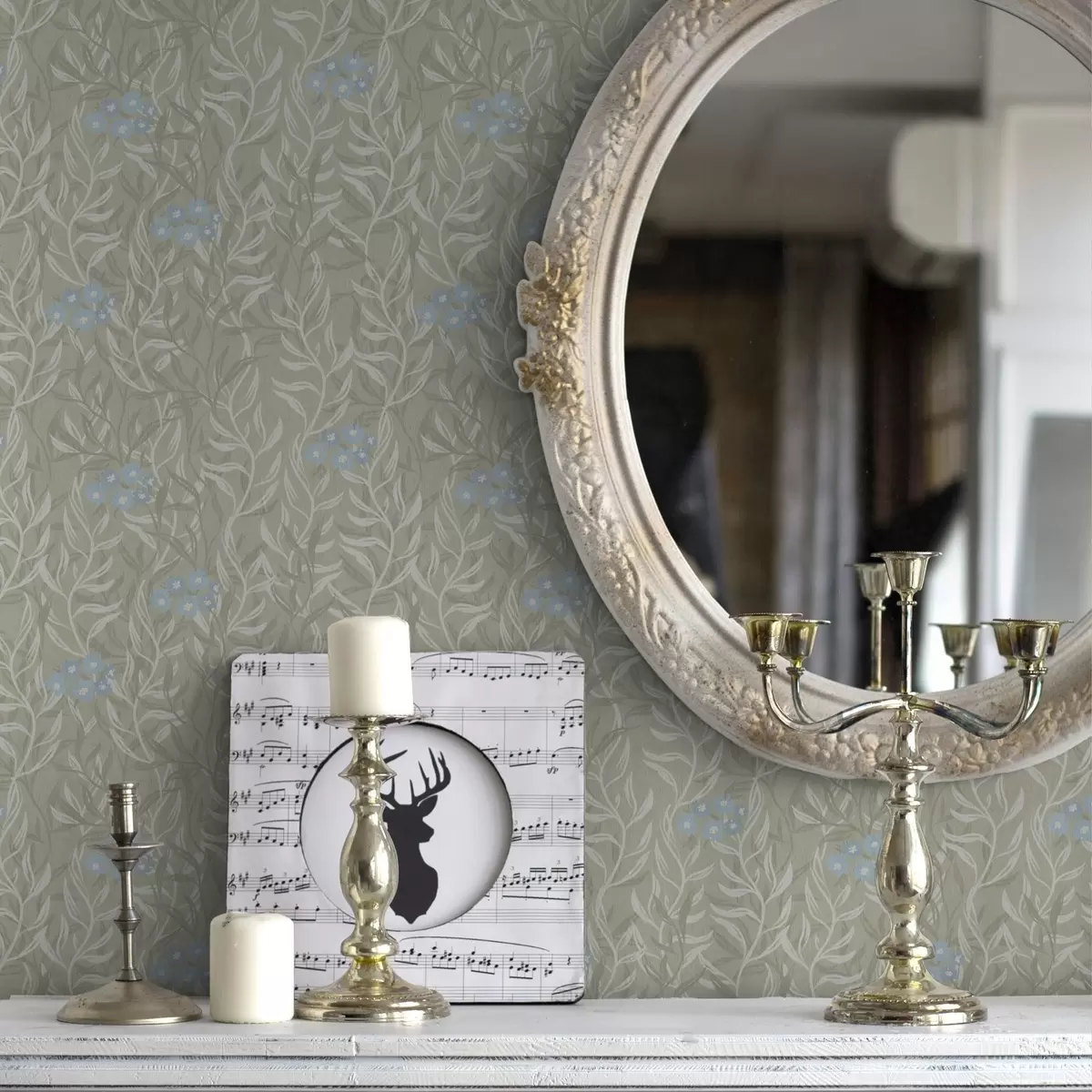 Тапети Зелен фон с бели клони и сини цветя a00268v1