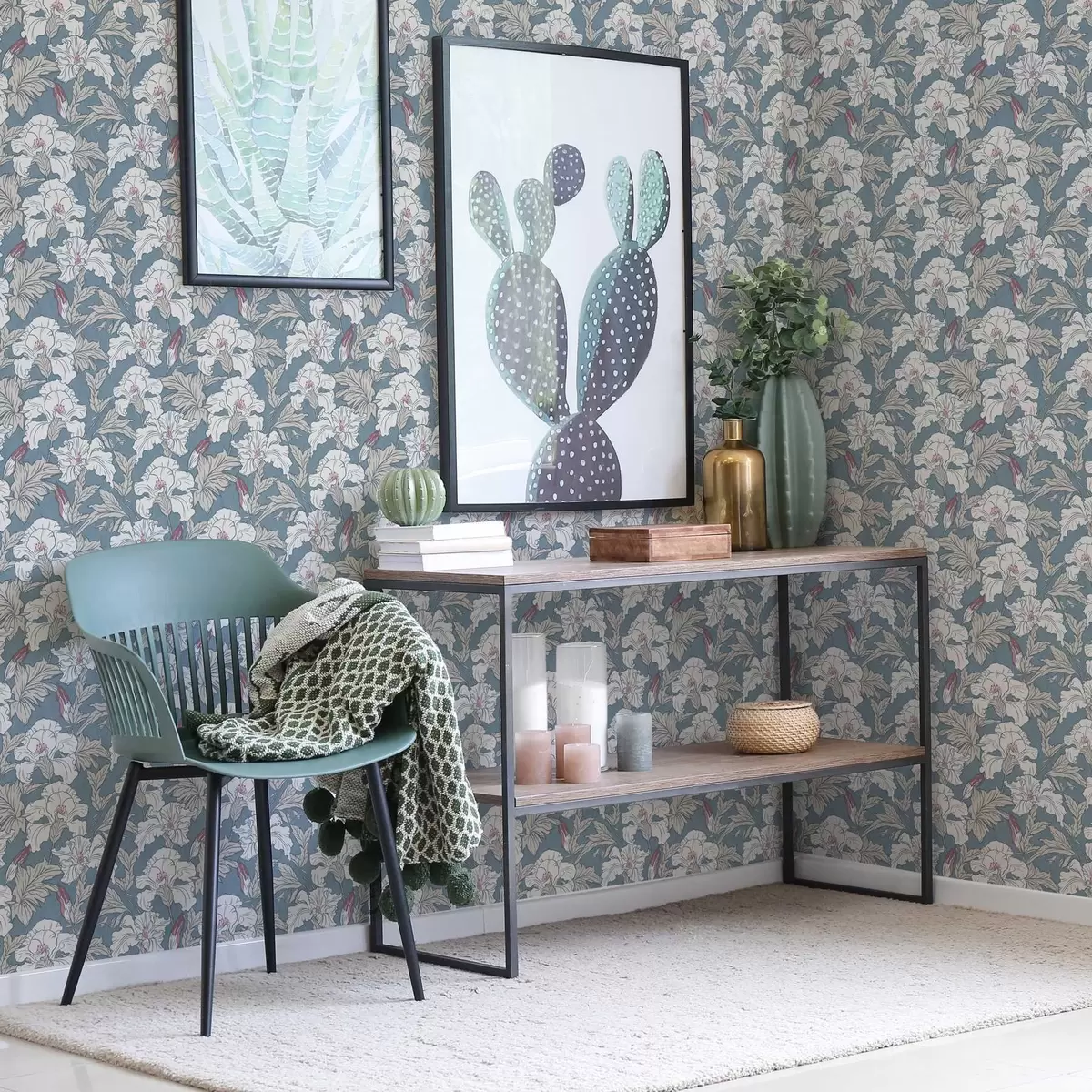 Тапети Бял хибискус на син фон с контурна шарка a00272v1