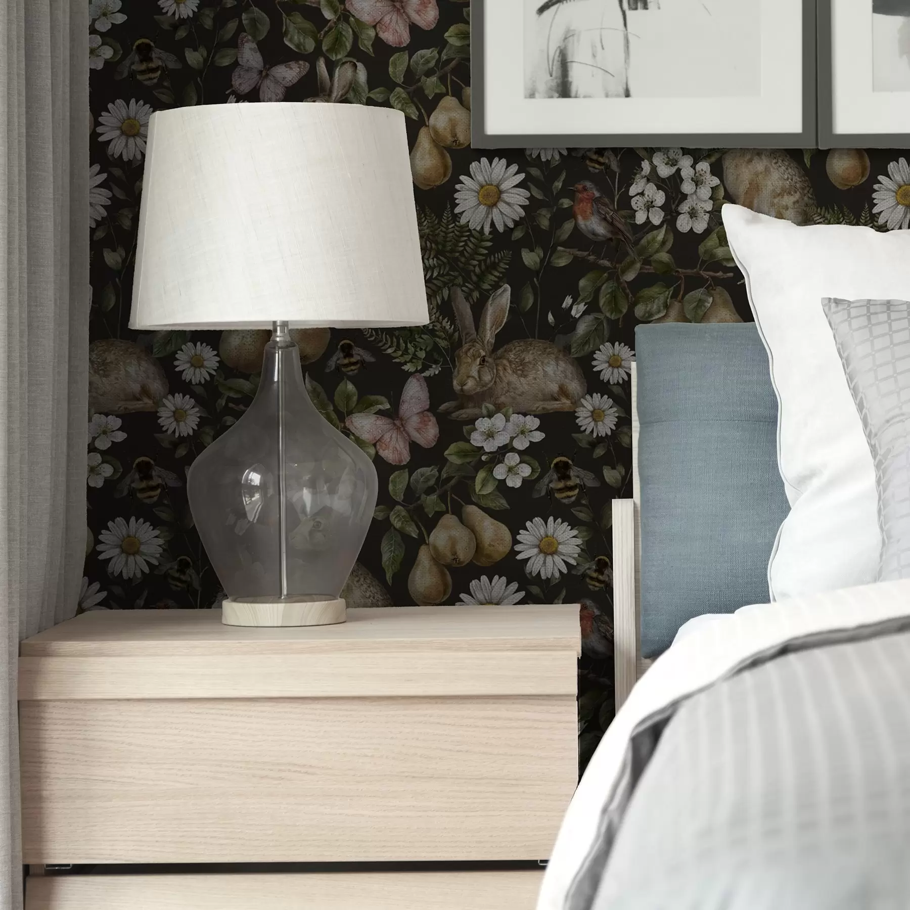 Фототапет Реалистични зайци, круши, цветя и насекоми на тъмен фон a00401