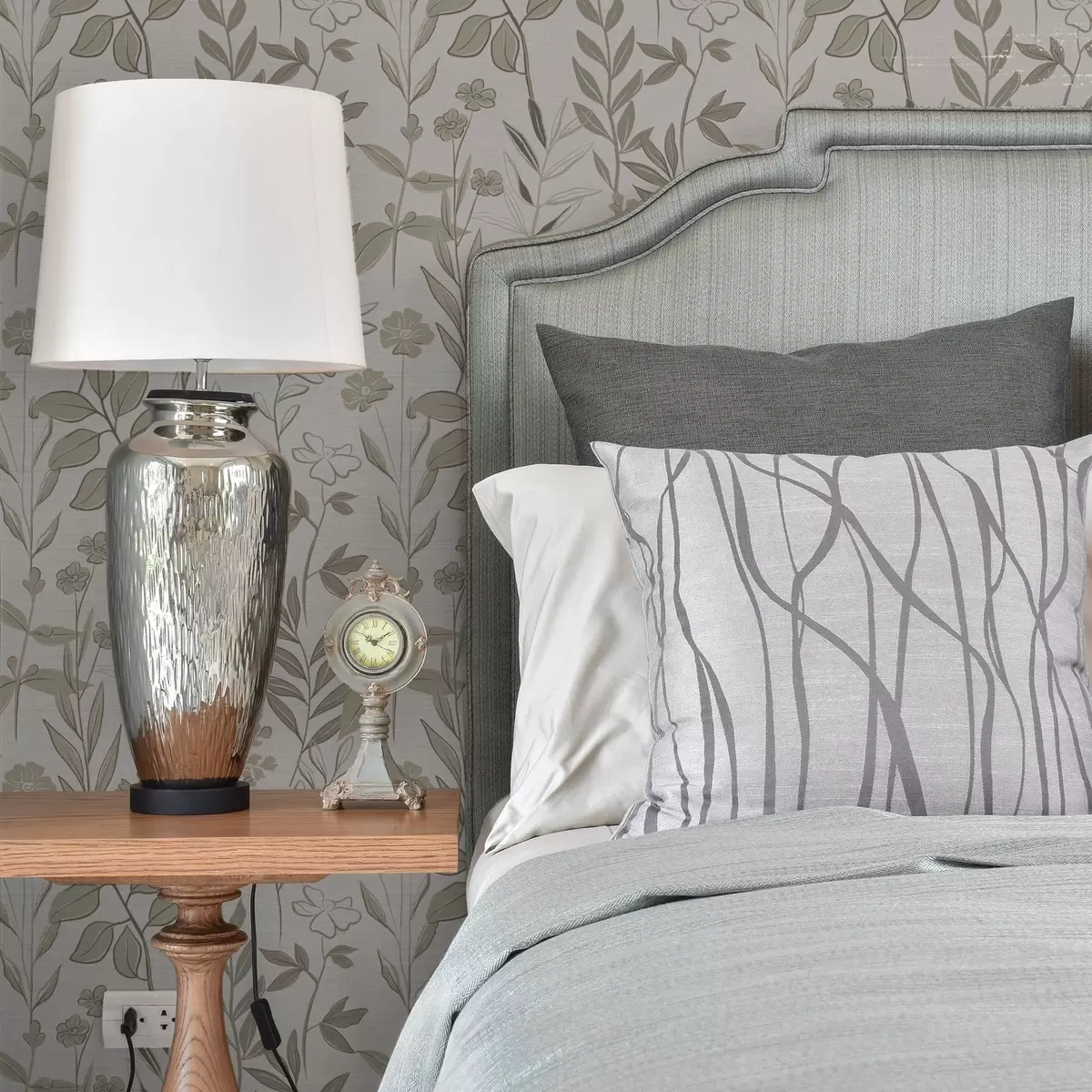 Тапети Ескизни диви цветя в естествени тонове a00432