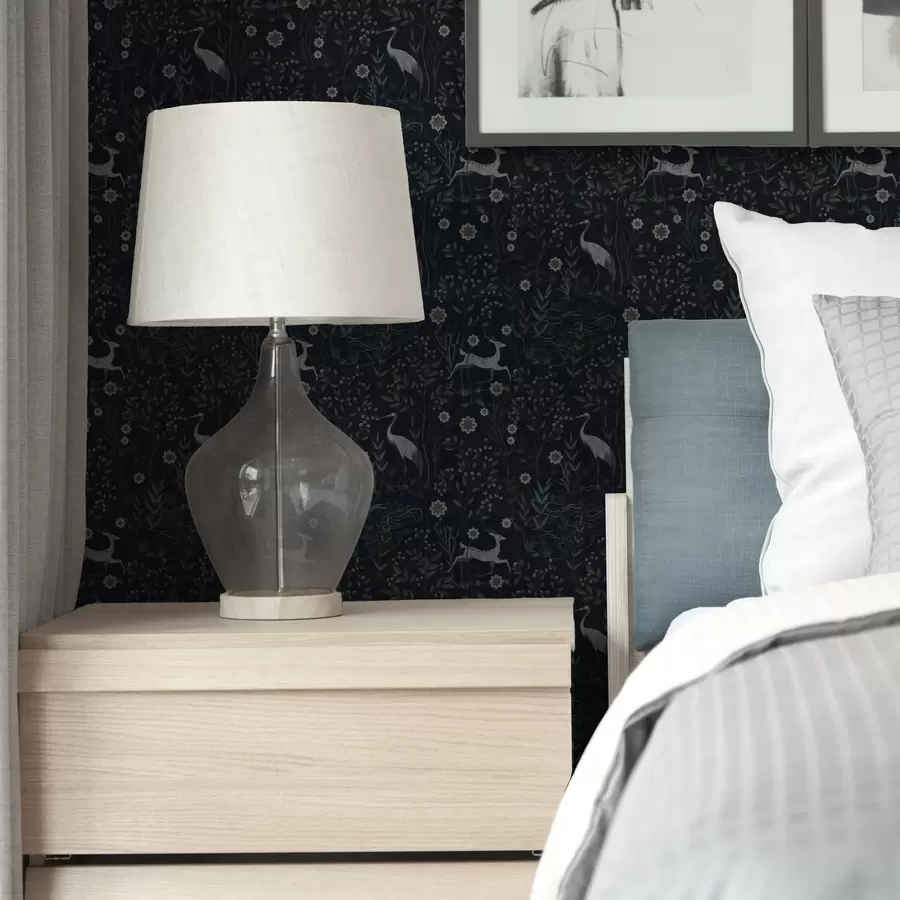 Фототапет Тъмен фон с бели птици и елени a00363