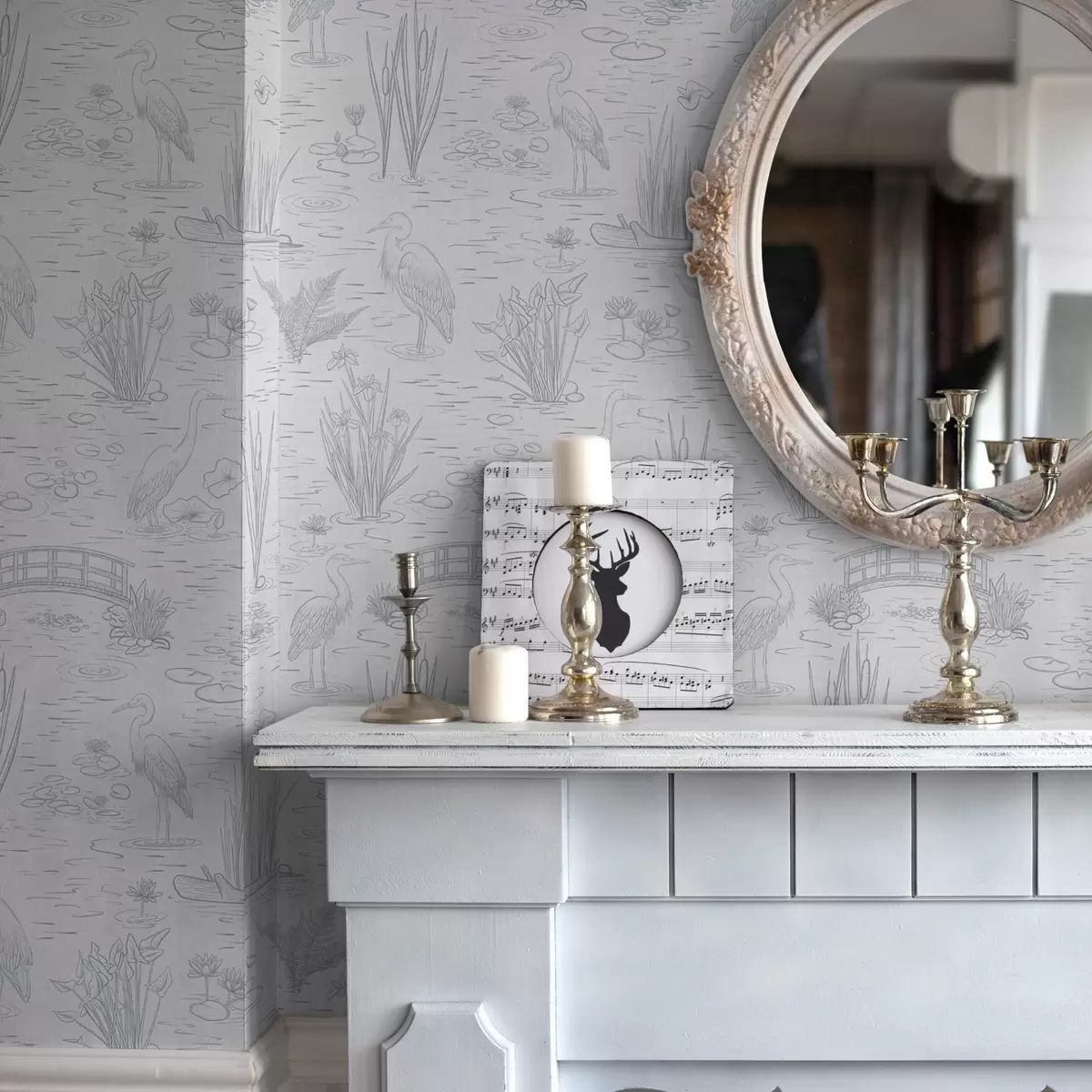 Тапети Рисунка на чапли и водни растения в спокойни сиви нюанси a00479