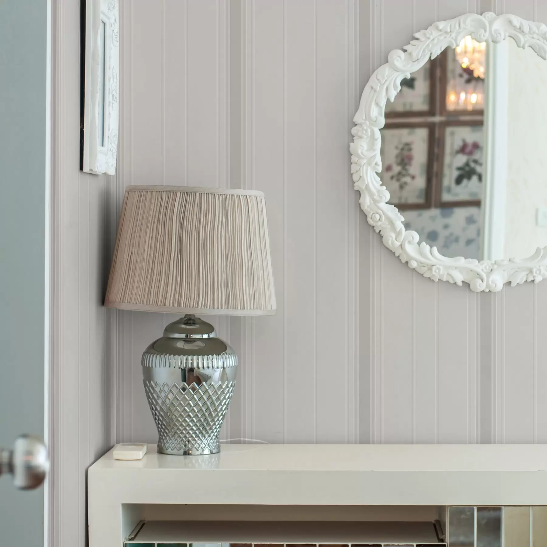 Фототапет Бежов фон с тънки и средни сиво-бели ивици a00559