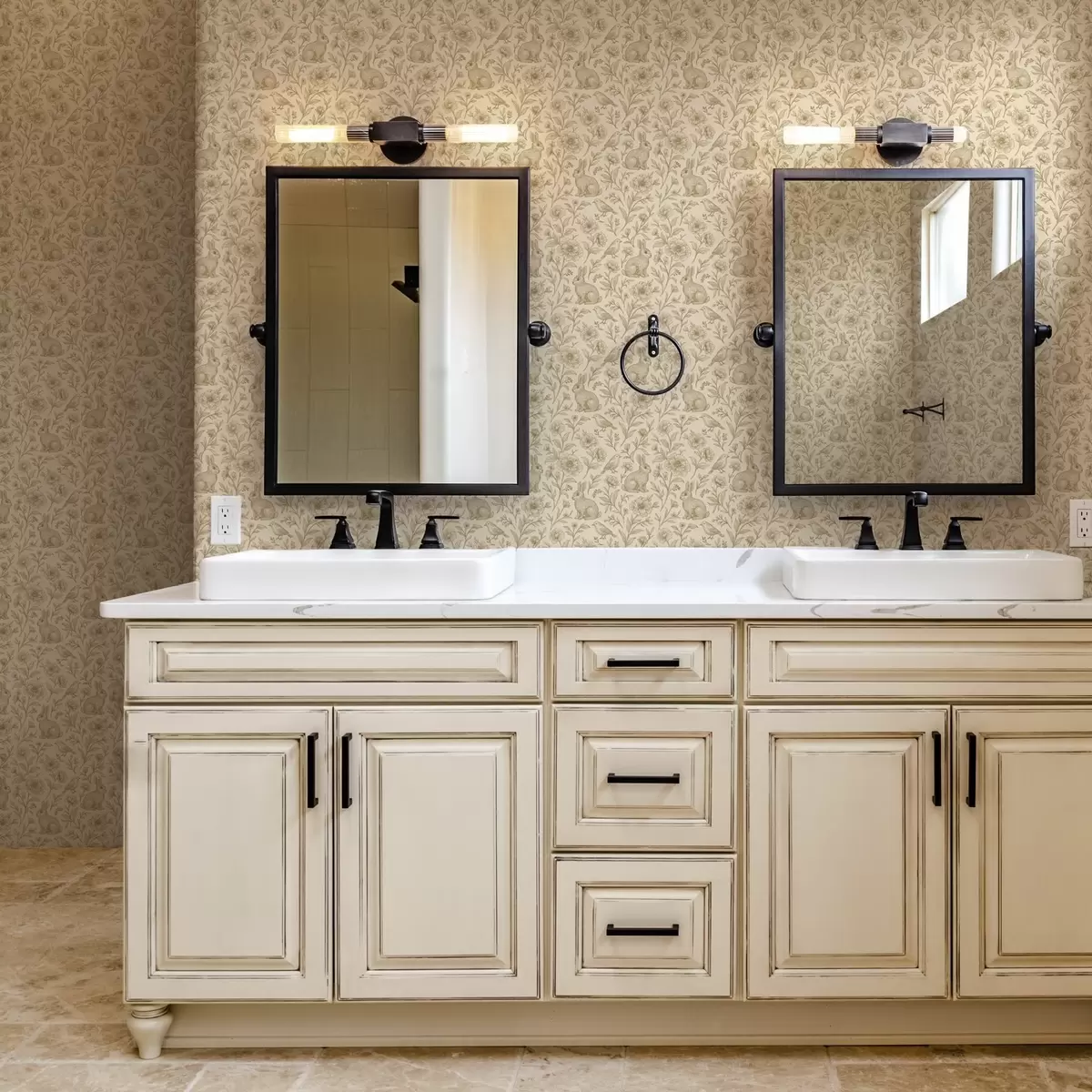 Тапети Зайци и птици в флорален мотив a00571