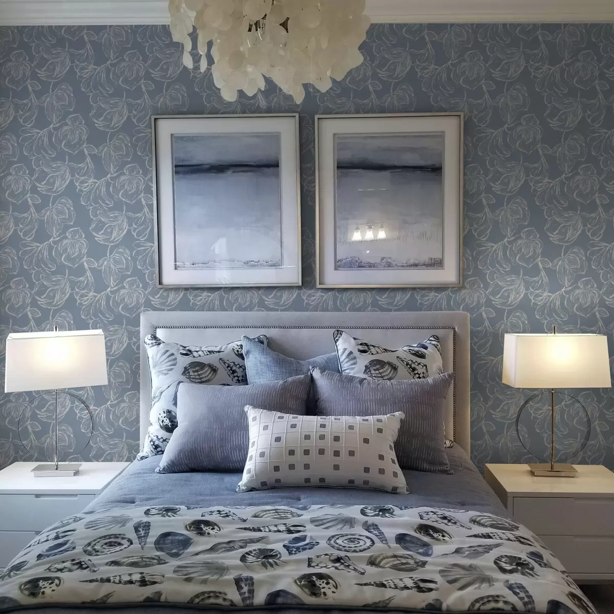 Тапети Светлосин фон с цветя с креда a00625v3