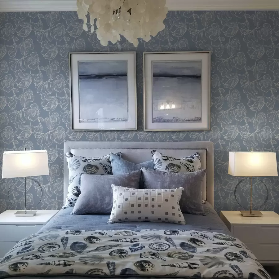 Фототапет Светлосин фон с цветя с креда a00625v3