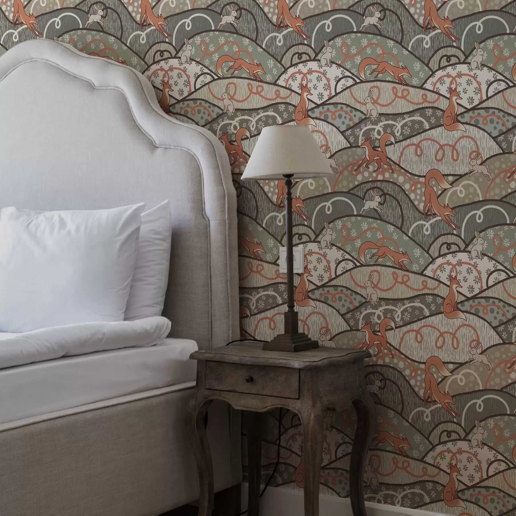 Фототапет Лисици и зайци на вълнообразни хълмове, ретро мотив a00690