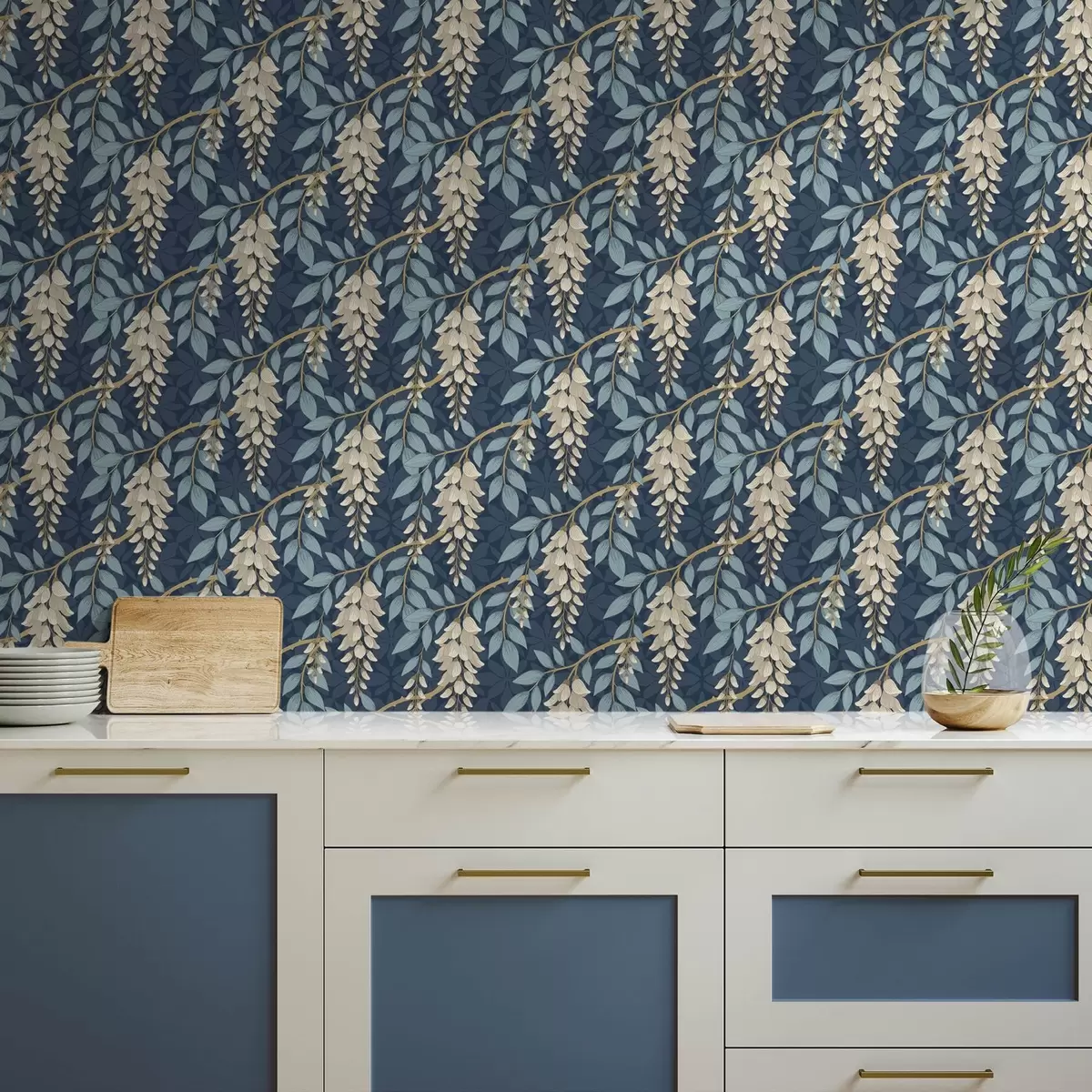 Тапети Глициния със сини листа на тъмно син фон a00694v2