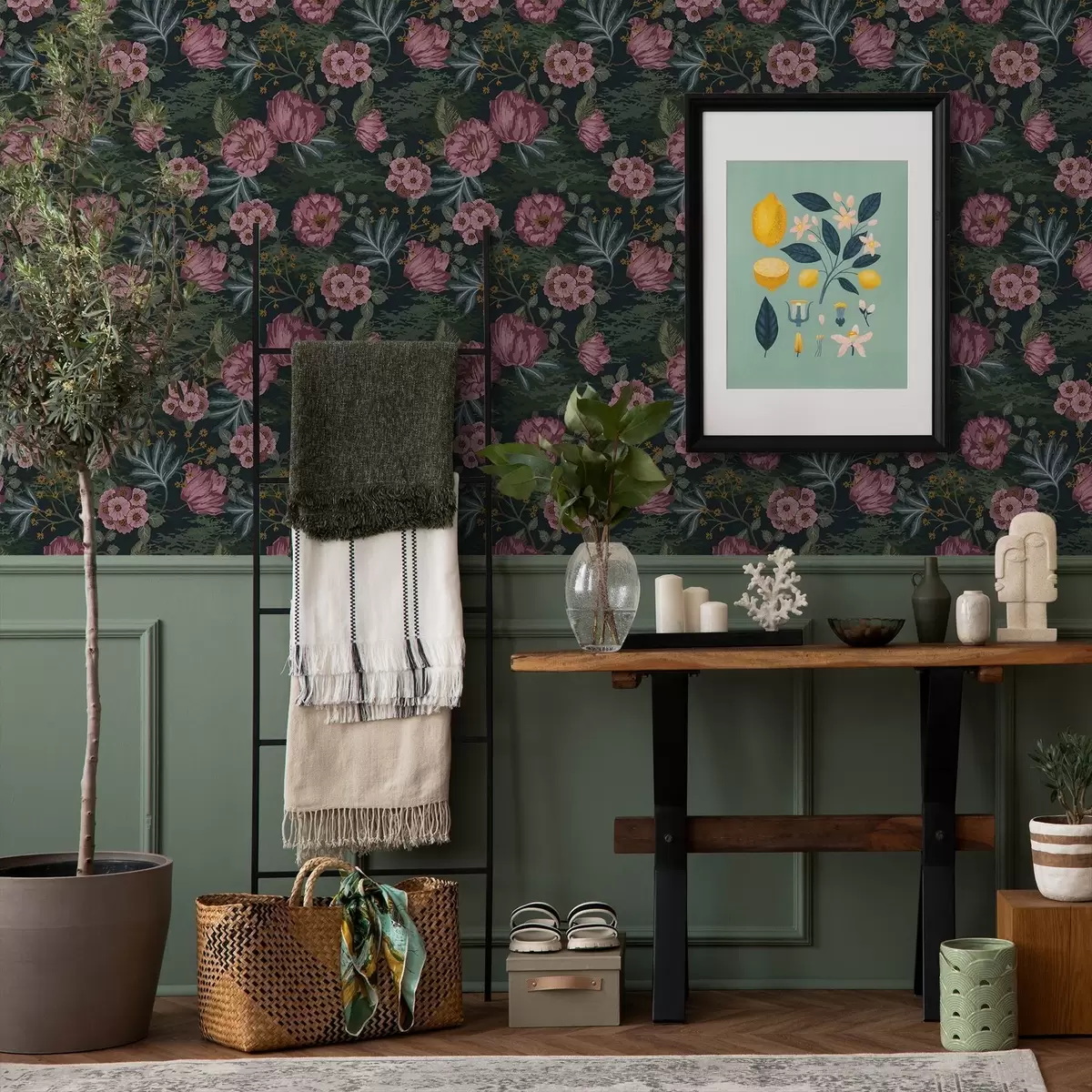 Тапети Тъмна флора с розови цветя и листа, тъмен фон a00724