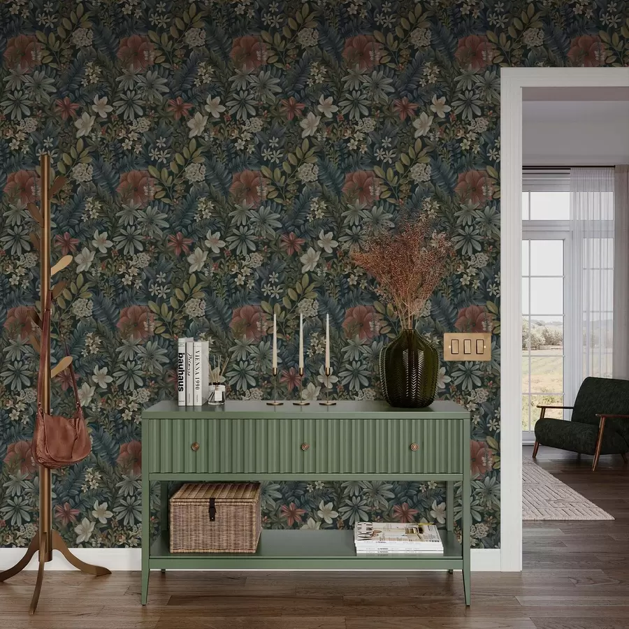 Фототапет Тъмно фоново изображение с гъсти цветя и листа в топли тонове a00678