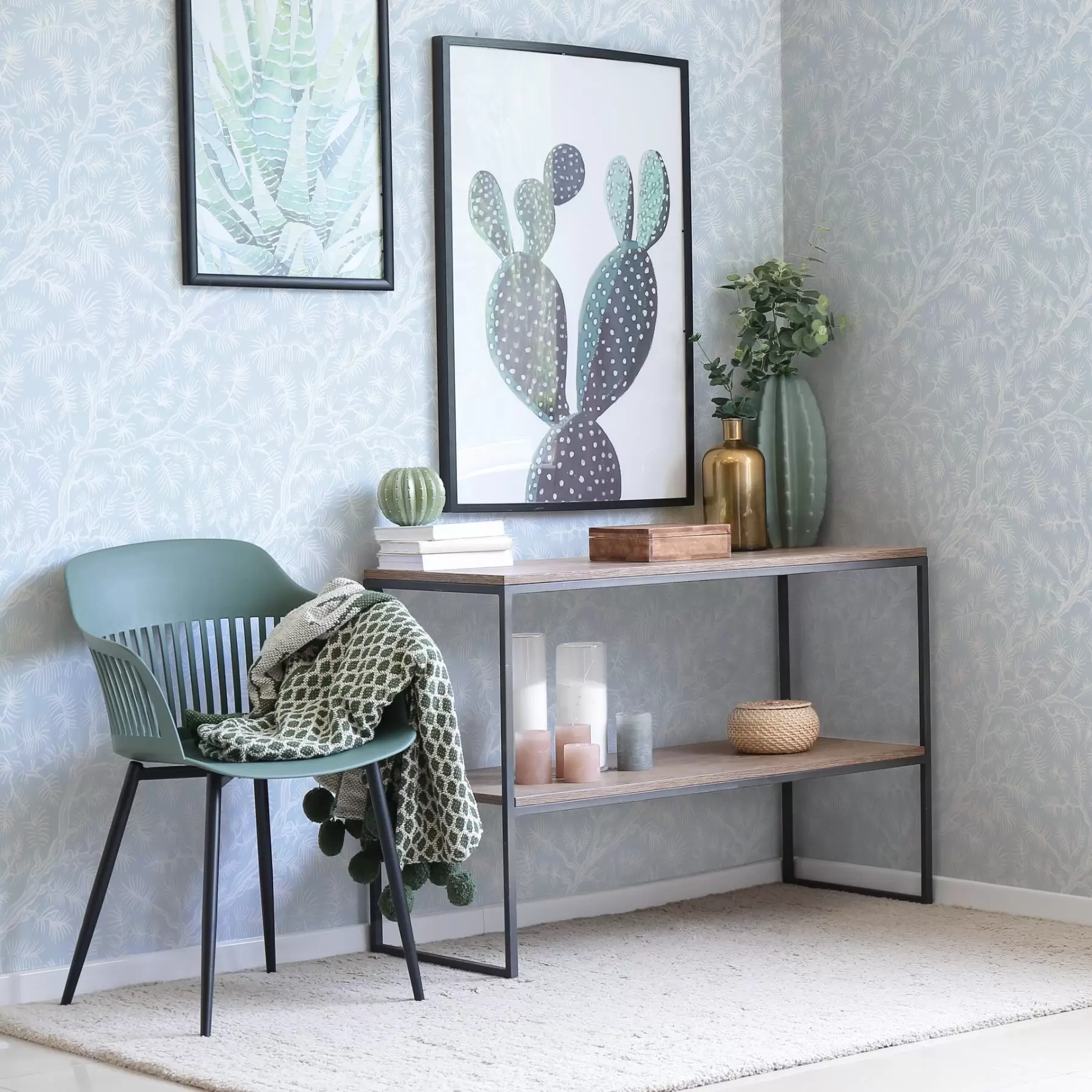 Фототапет Борови клони в светли тонове на син фон a00838