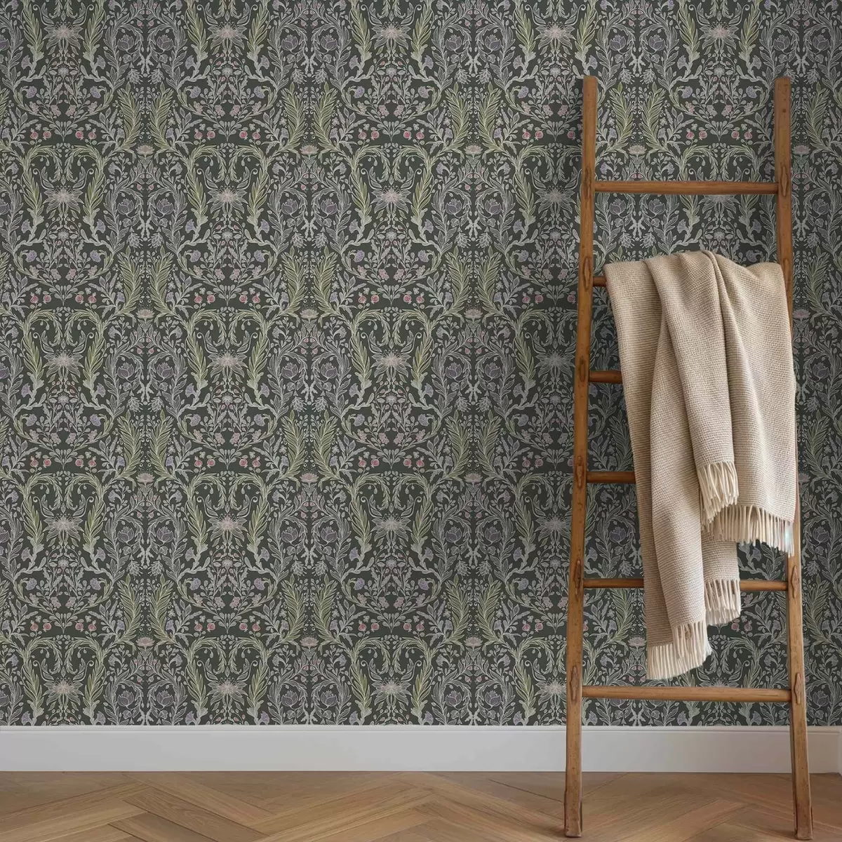 Тапети Симетричен флорален орнамент на тъмнозелен фон a00928