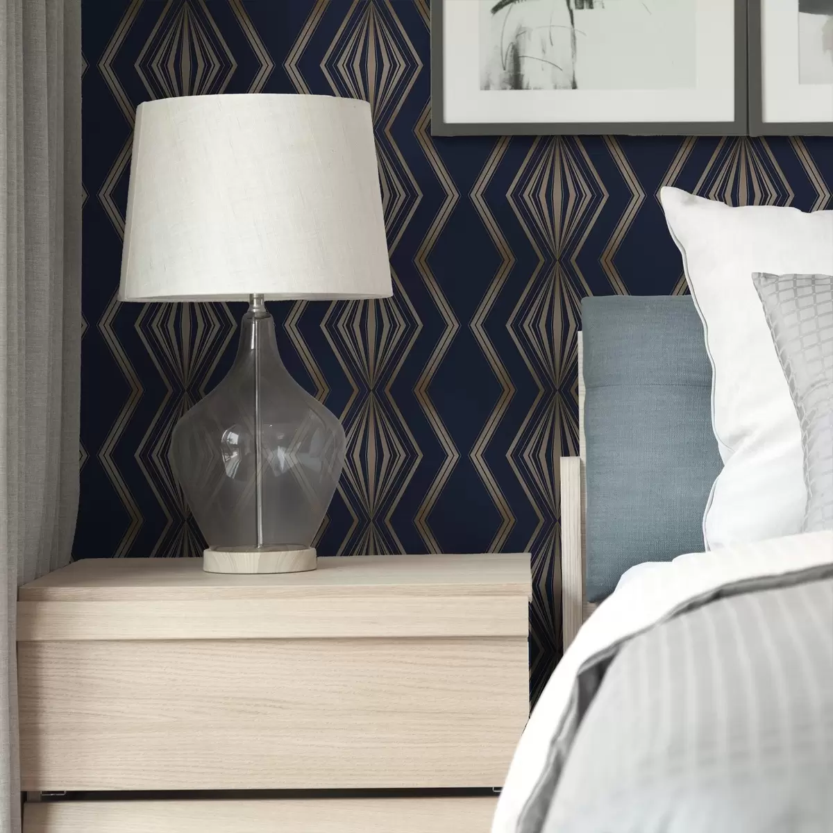 Тапети Тъмносин фон с геометрични ромбове и зигзаги a00974v2