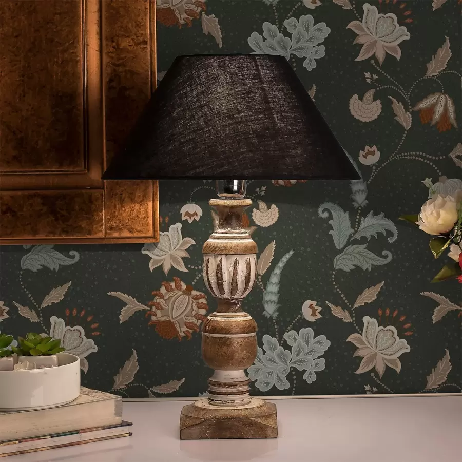 Фототапет Тъмнозелен фон с декоративни цветя и листа a01086